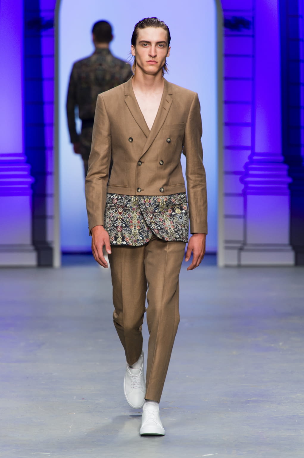 Fashion Week London Spring/Summer 2017 look 7 from the Tiger of Sweden collection menswear