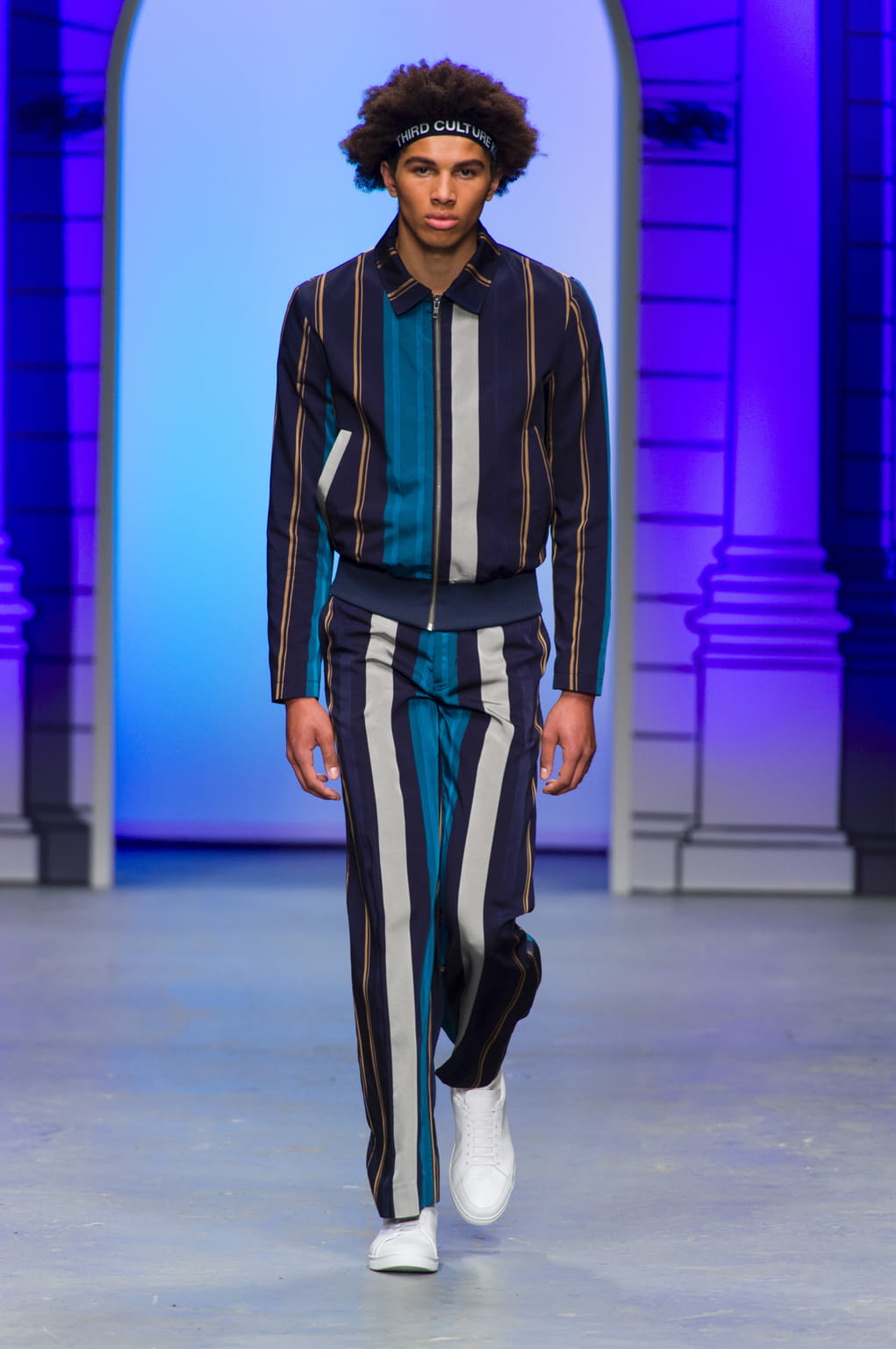 Fashion Week London Spring/Summer 2017 look 22 from the Tiger of Sweden collection menswear