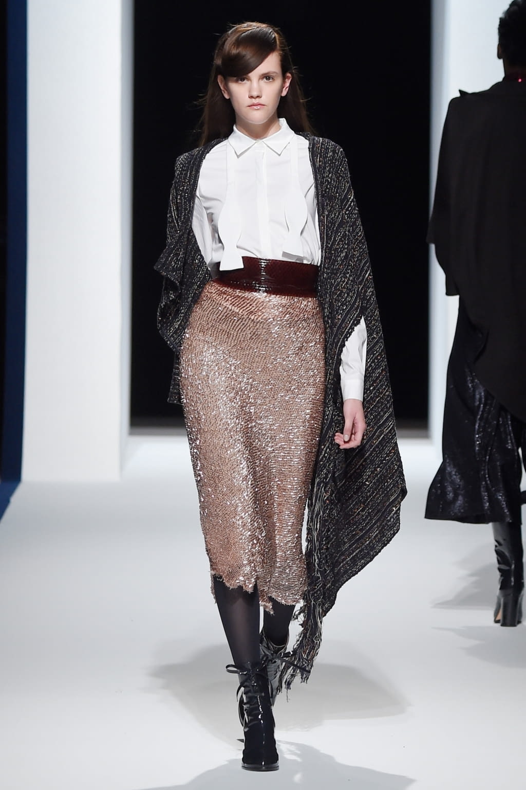 Fashion Week Paris Fall/Winter 2016 look 23 from the Talbot Runhof collection womenswear