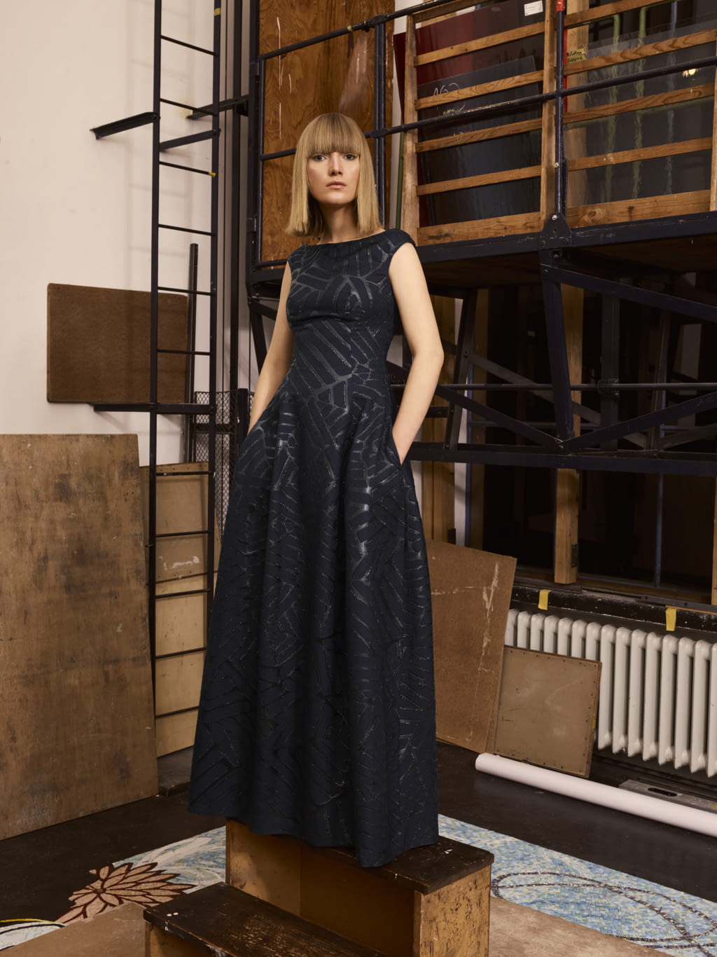 Fashion Week Paris Pre-Fall 2017 look 5 from the Talbot Runhof collection womenswear