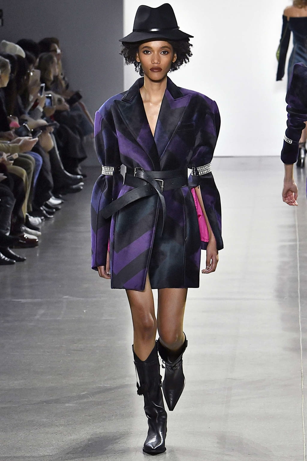 Fashion Week New York Fall/Winter 2019 look 30 from the Taoray Wang collection 女装