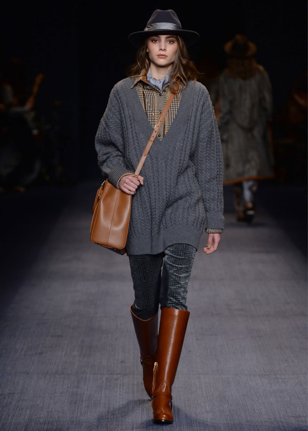 Fashion Week Milan Fall/Winter 2016 look 9 from the Trussardi collection 女装