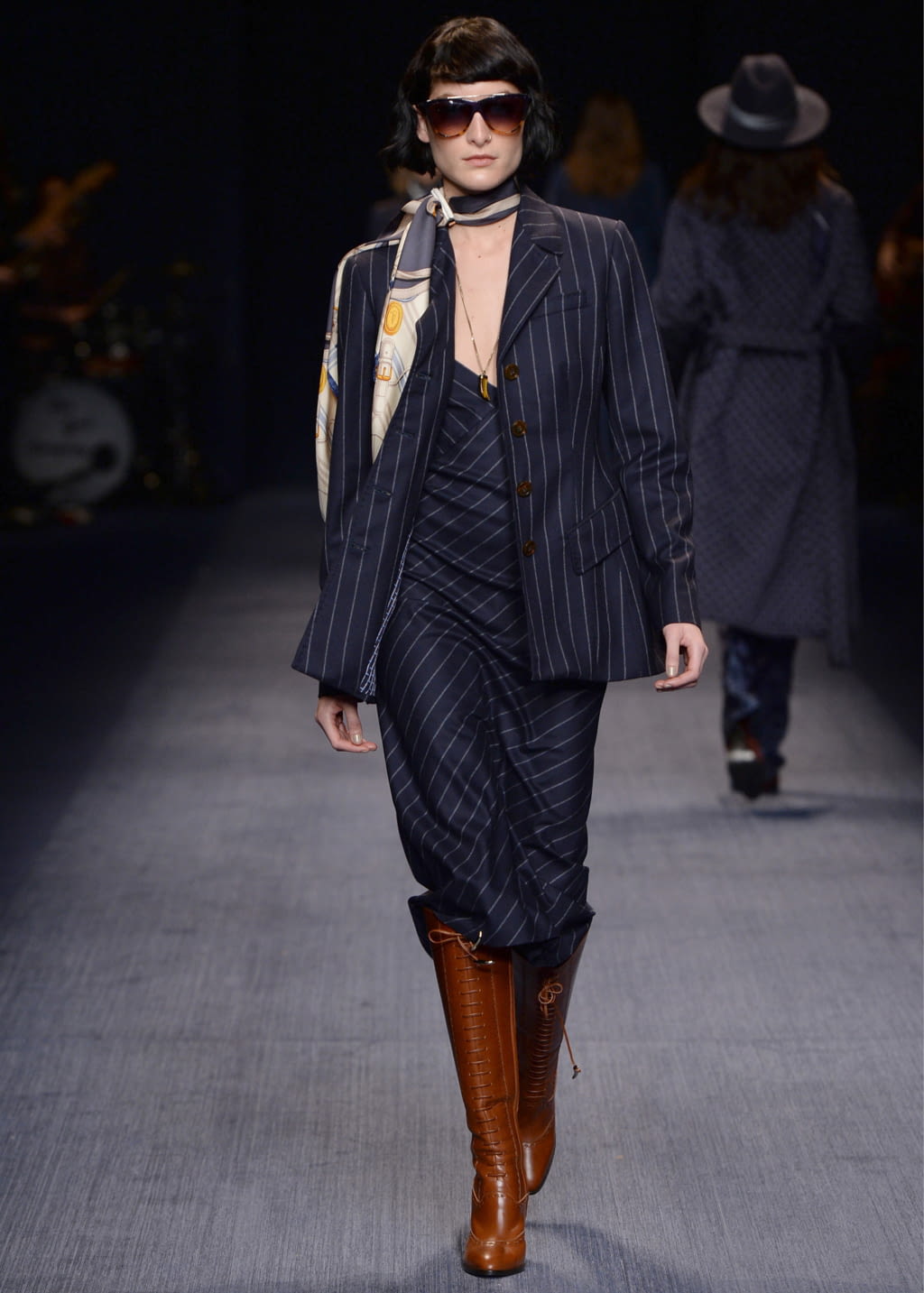 Fashion Week Milan Fall/Winter 2016 look 18 from the Trussardi collection 女装