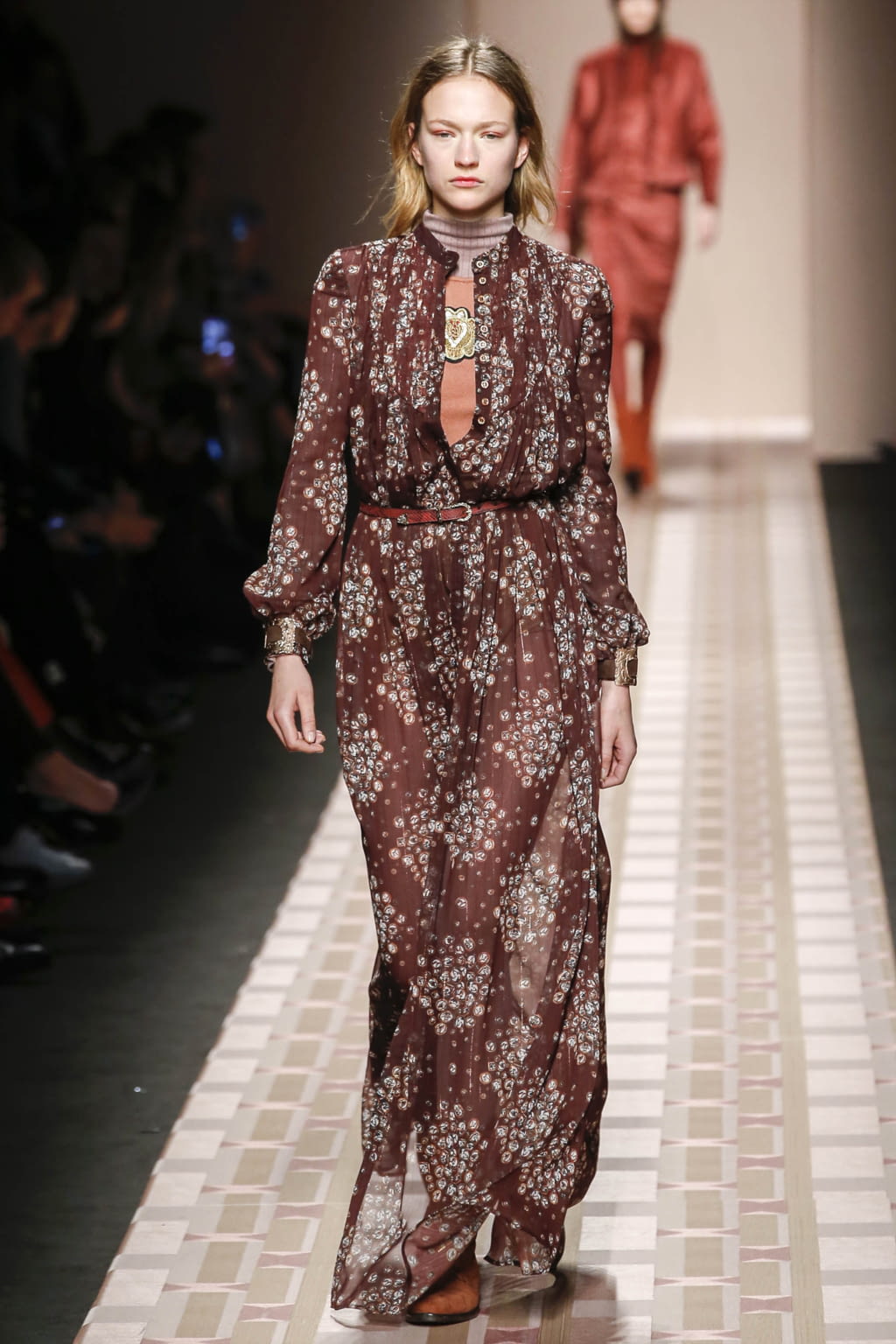 Fashion Week Milan Fall/Winter 2017 look 13 de la collection Trussardi womenswear