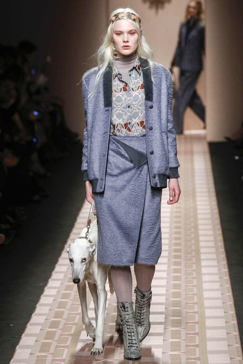 Fashion Week Milan Fall/Winter 2017 look 20 from the Trussardi collection 女装