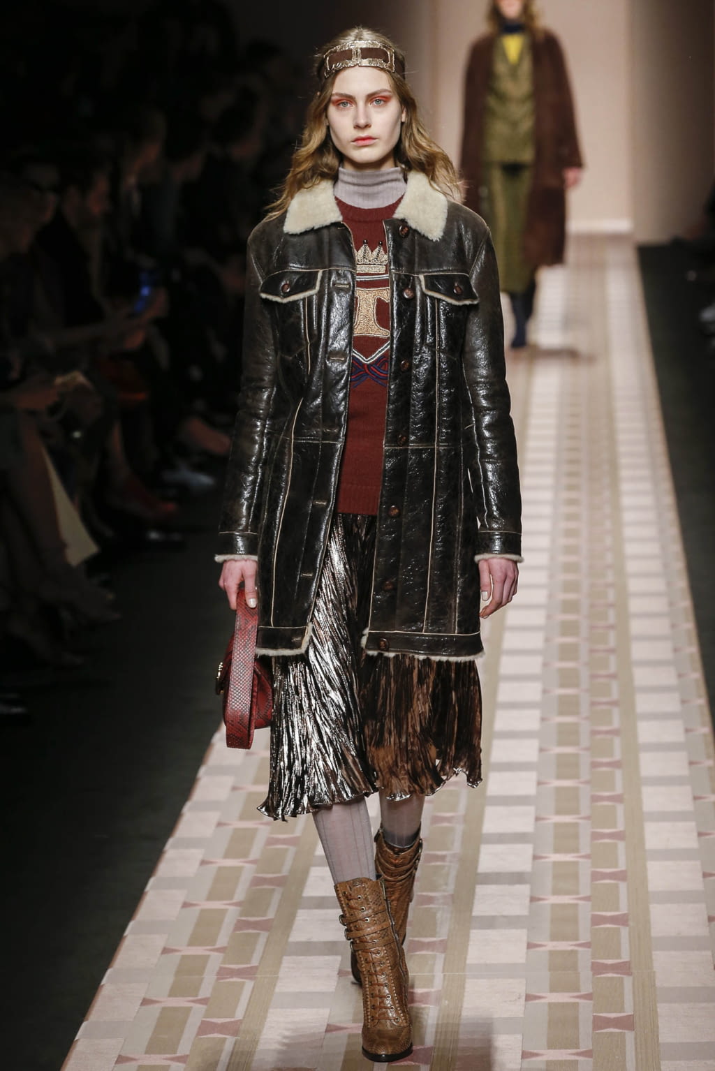 Fashion Week Milan Fall/Winter 2017 look 28 from the Trussardi collection womenswear