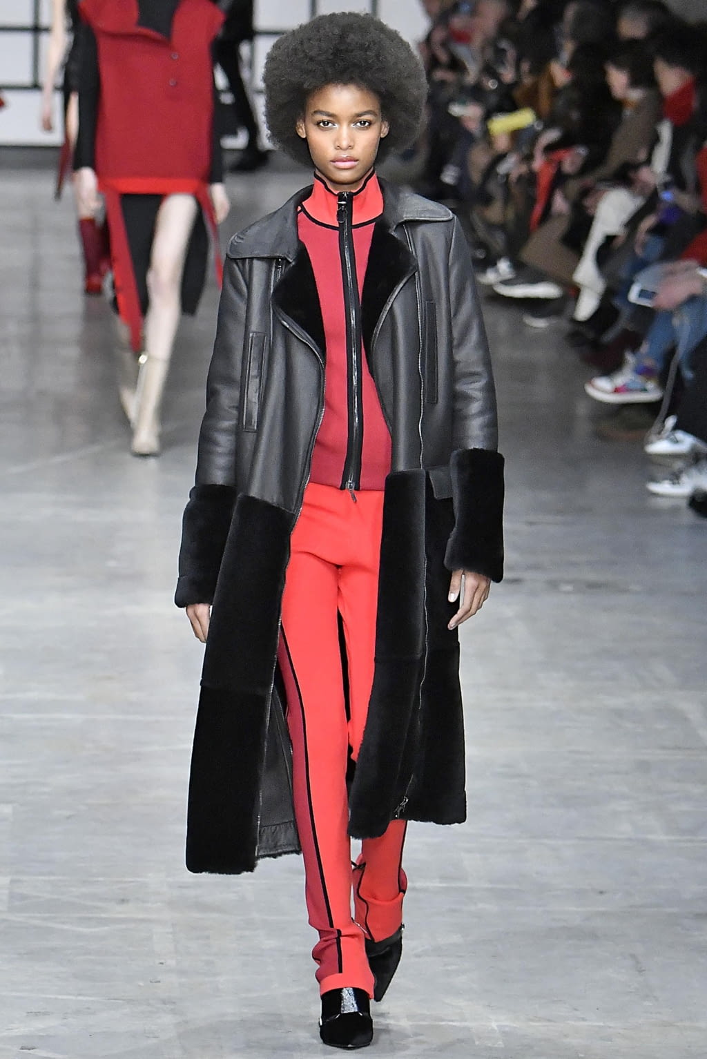 Fashion Week Milan Fall/Winter 2018 look 41 from the Trussardi collection 女装