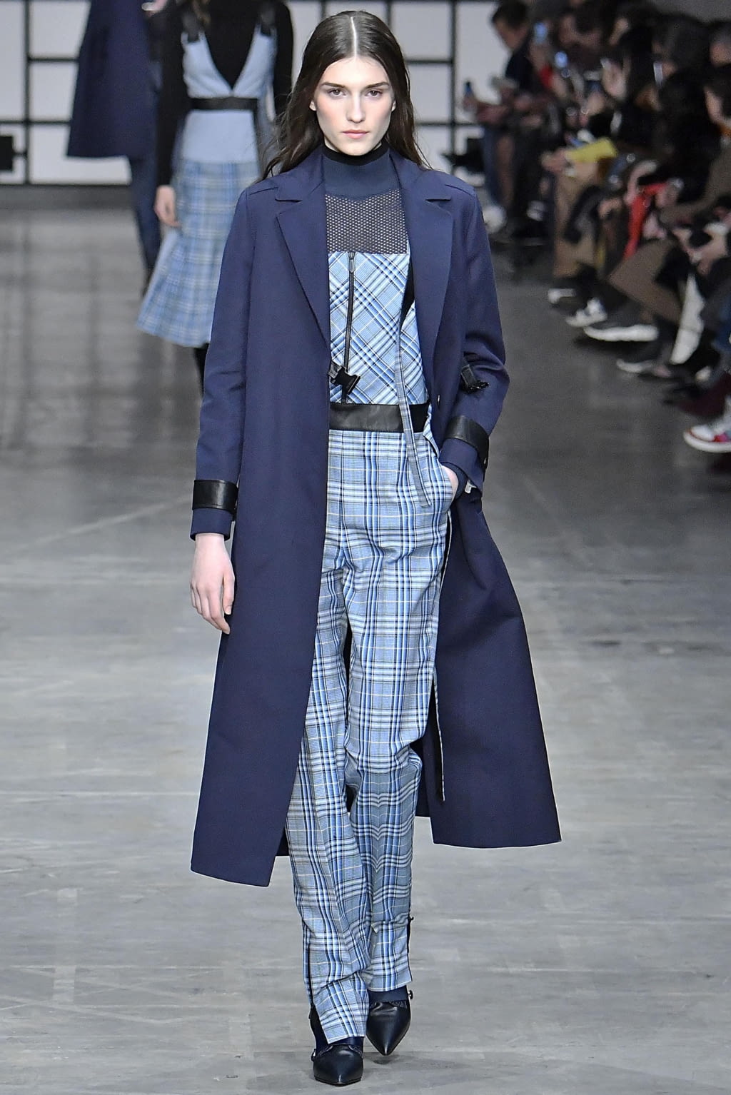 Fashion Week Milan Fall/Winter 2018 look 51 from the Trussardi collection 女装