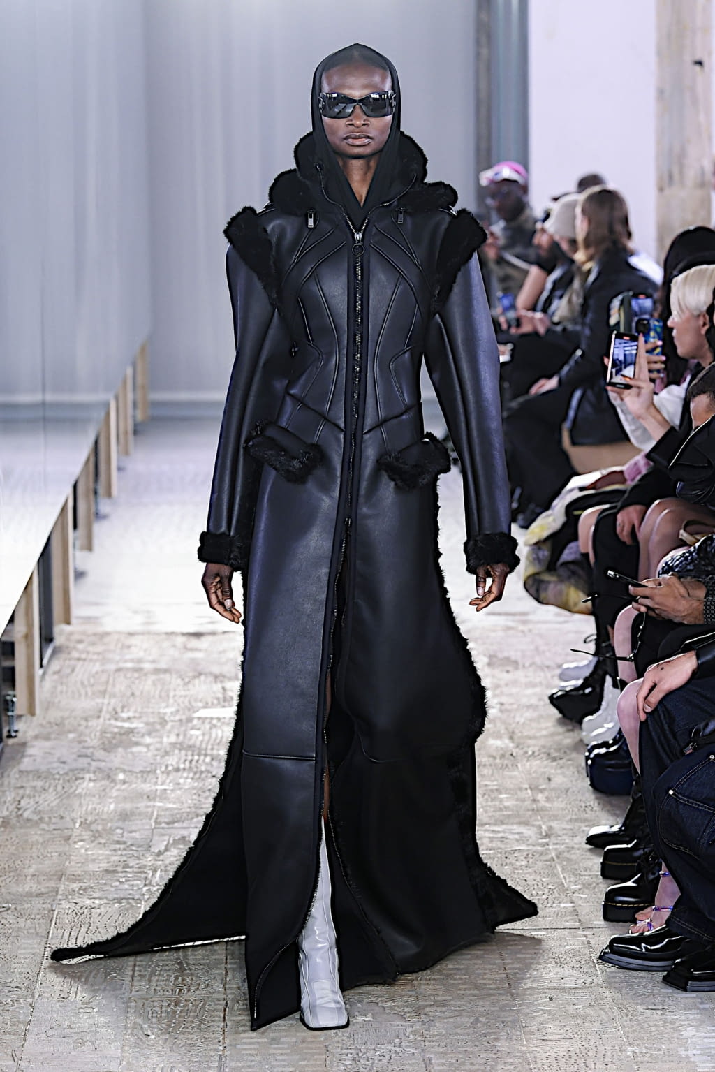 Fashion Week Milan Fall/Winter 2022 look 40 from the Trussardi collection 女装