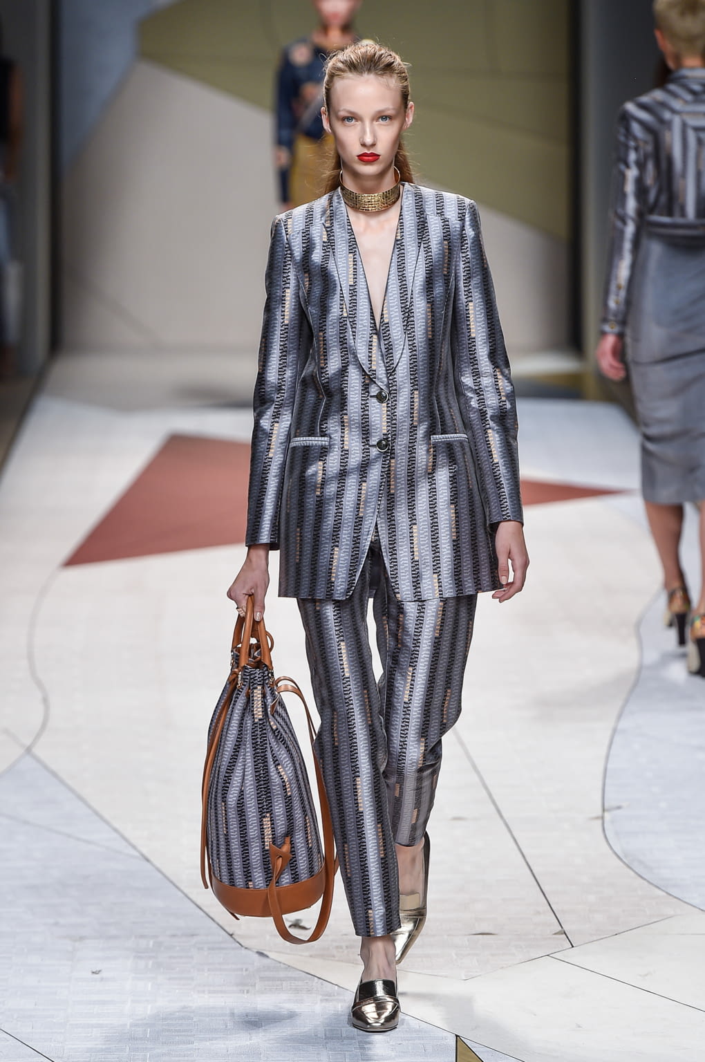 Fashion Week Milan Spring/Summer 2017 look 14 from the Trussardi collection womenswear