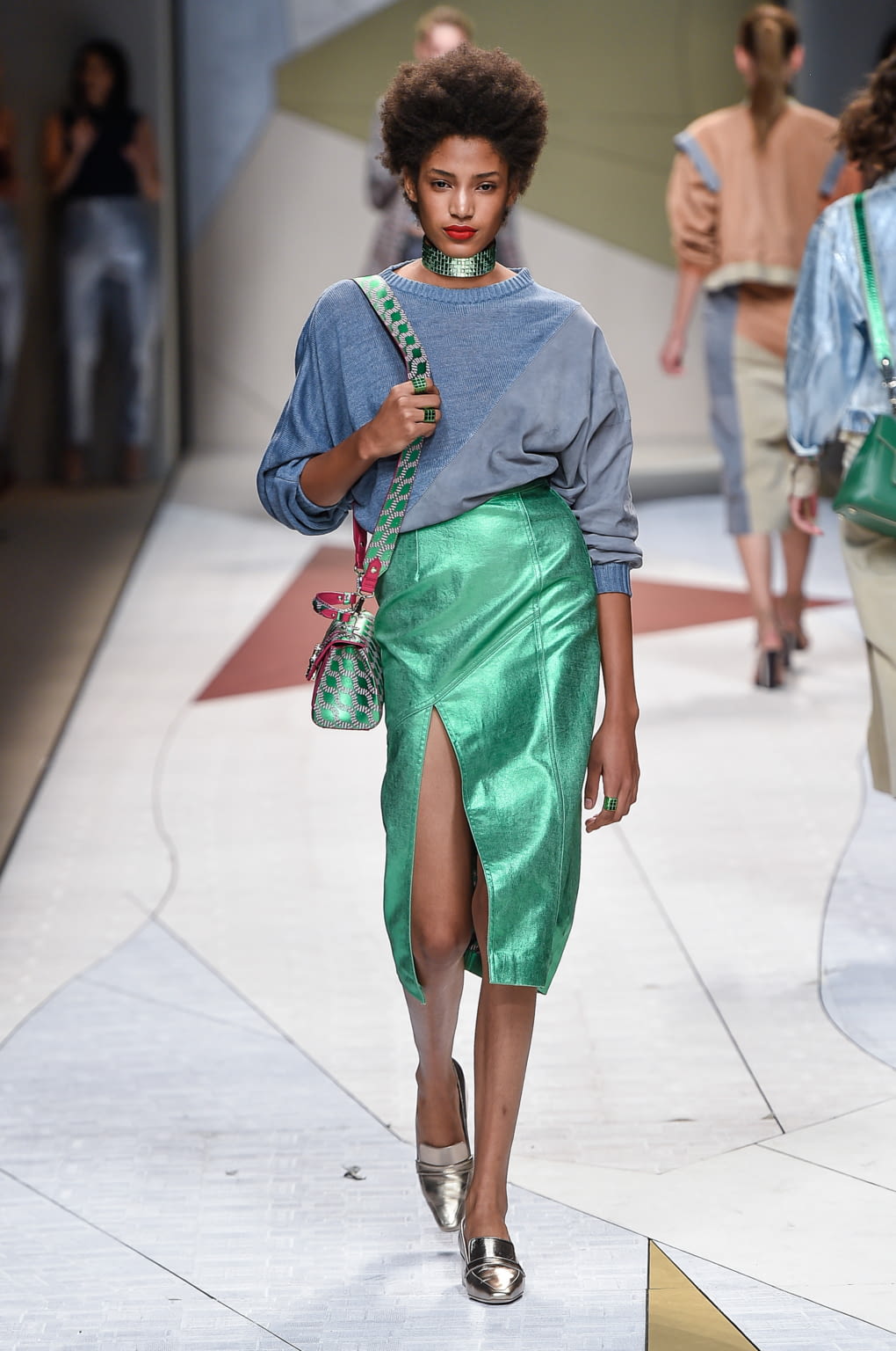 Fashion Week Milan Spring/Summer 2017 look 32 de la collection Trussardi womenswear