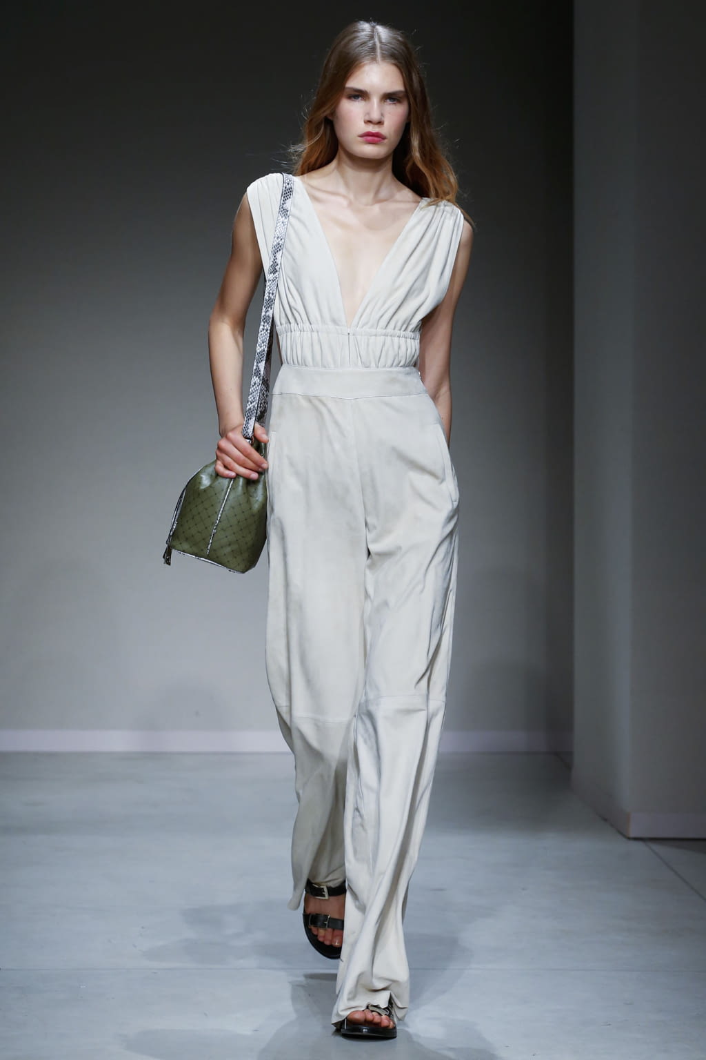 Fashion Week Milan Spring/Summer 2018 look 14 from the Trussardi collection 女装