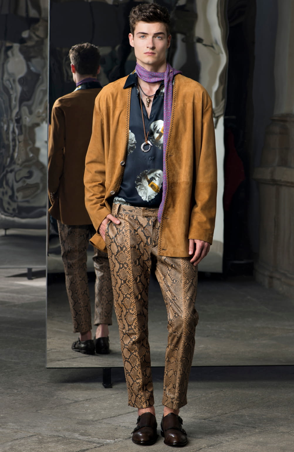Fashion Week Milan Spring/Summer 2017 look 15 from the Trussardi collection 男装