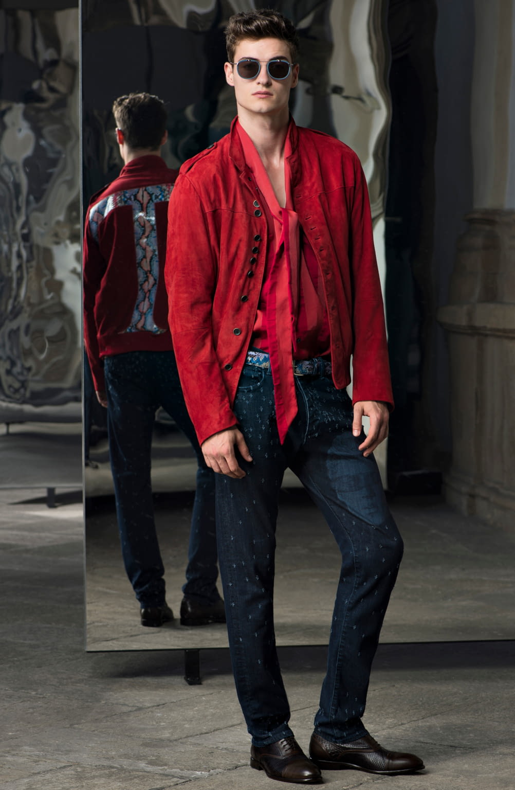 Fashion Week Milan Spring/Summer 2017 look 17 from the Trussardi collection menswear