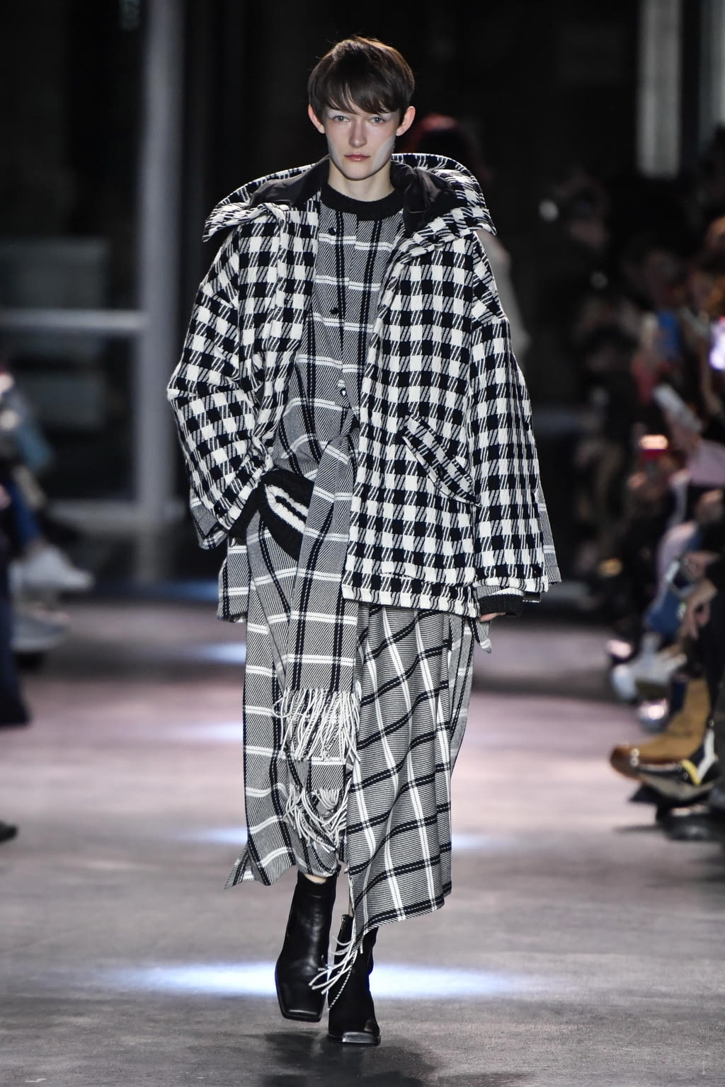 Fashion Week Paris Fall/Winter 2020 look 15 de la collection Ujoh womenswear