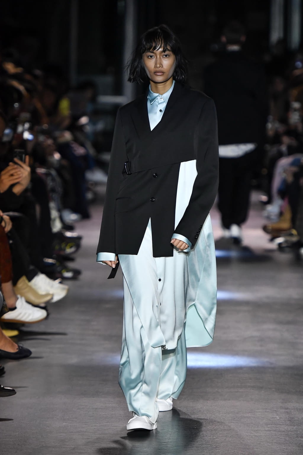 Fashion Week Paris Fall/Winter 2020 look 32 from the Ujoh collection 女装