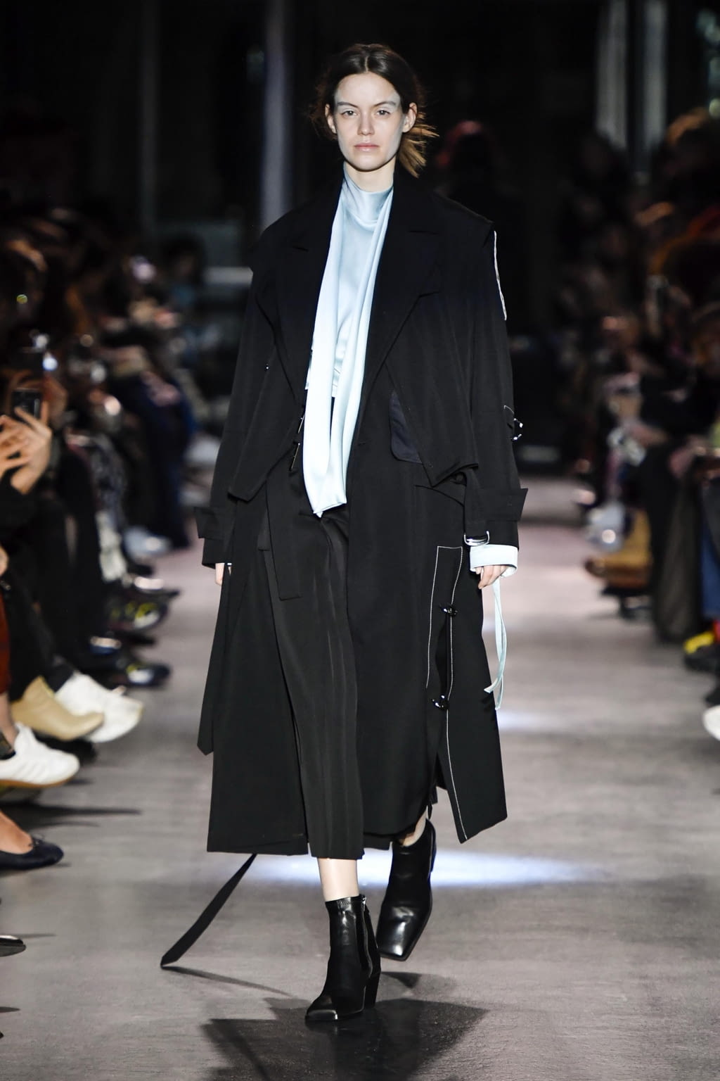 Fashion Week Paris Fall/Winter 2020 look 33 from the Ujoh collection womenswear