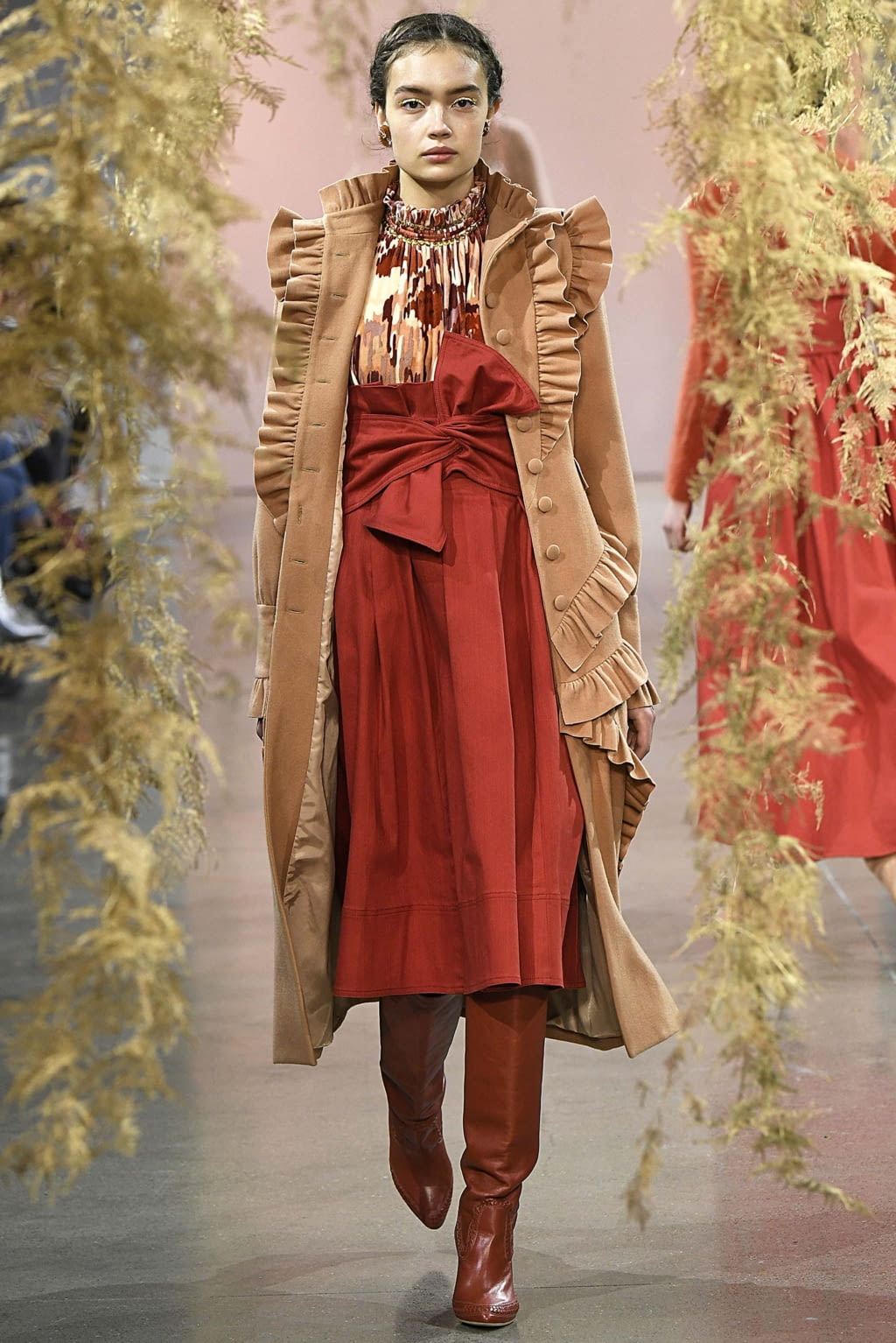 Fashion Week New York Fall/Winter 2018 look 2 from the Ulla Johnson collection womenswear