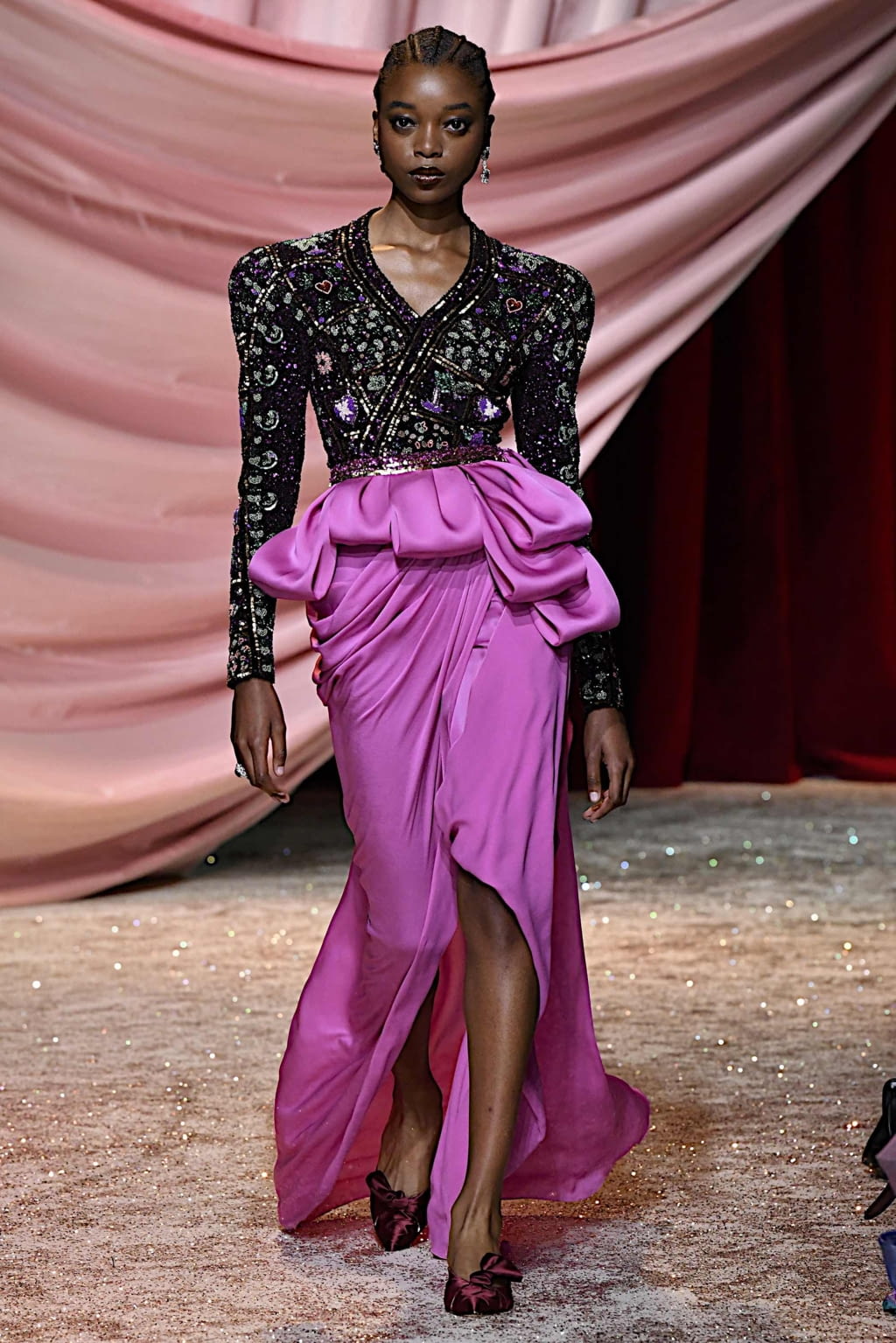 Fashion Week Paris Fall/Winter 2019 look 11 from the Ulyana Sergeenko collection 高级定制