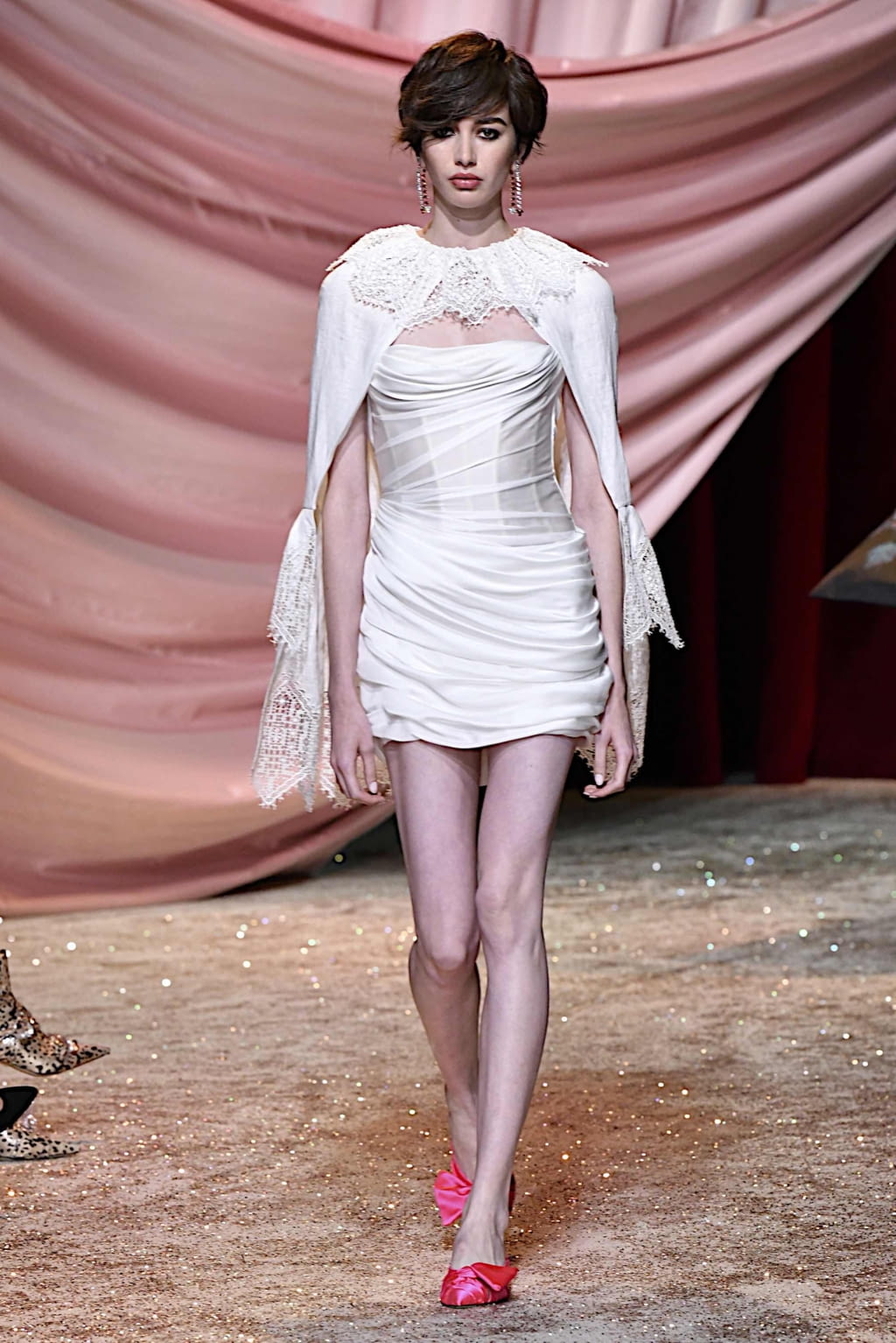 Fashion Week Paris Fall/Winter 2019 look 15 from the Ulyana Sergeenko collection couture