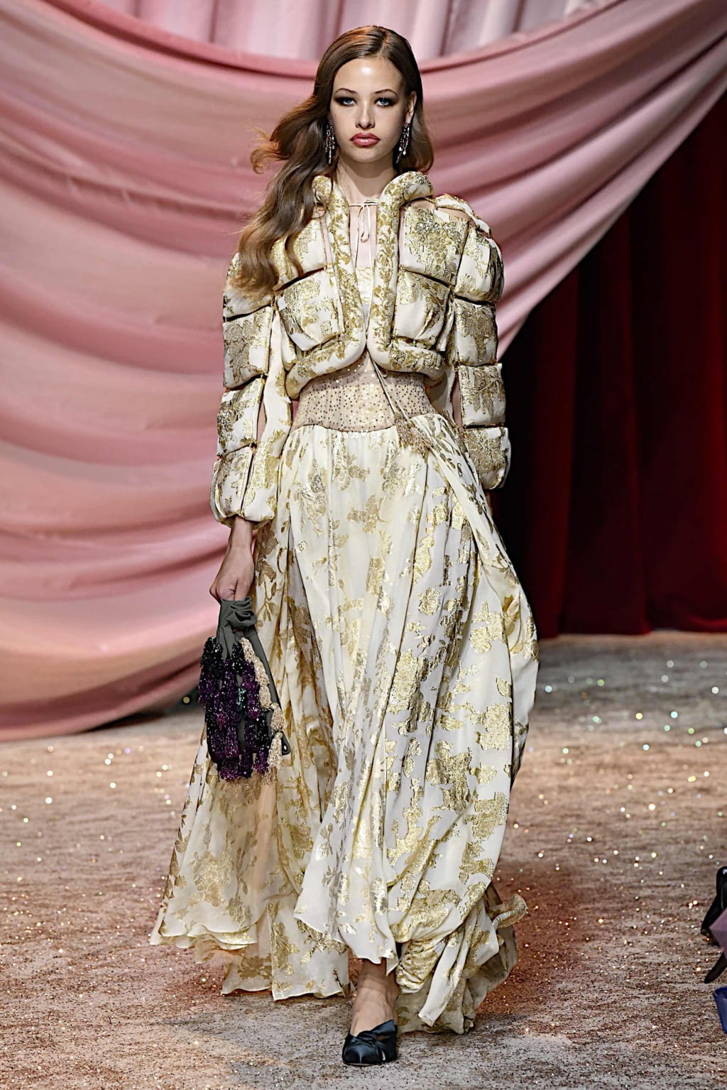 Fashion Week Paris Fall/Winter 2019 look 19 from the Ulyana Sergeenko collection couture