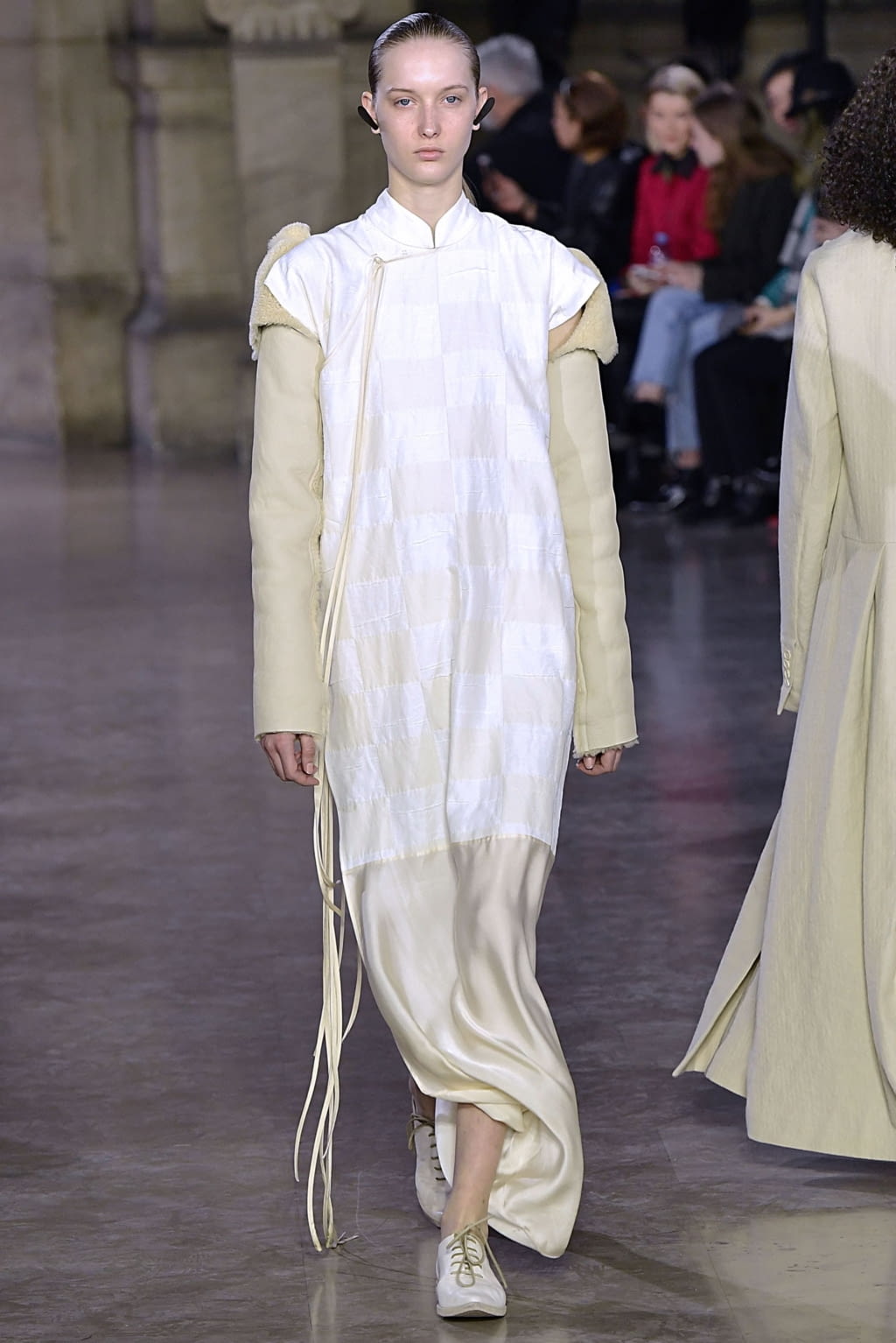 Fashion Week Paris Fall/Winter 2019 look 12 from the Uma Wang collection 女装
