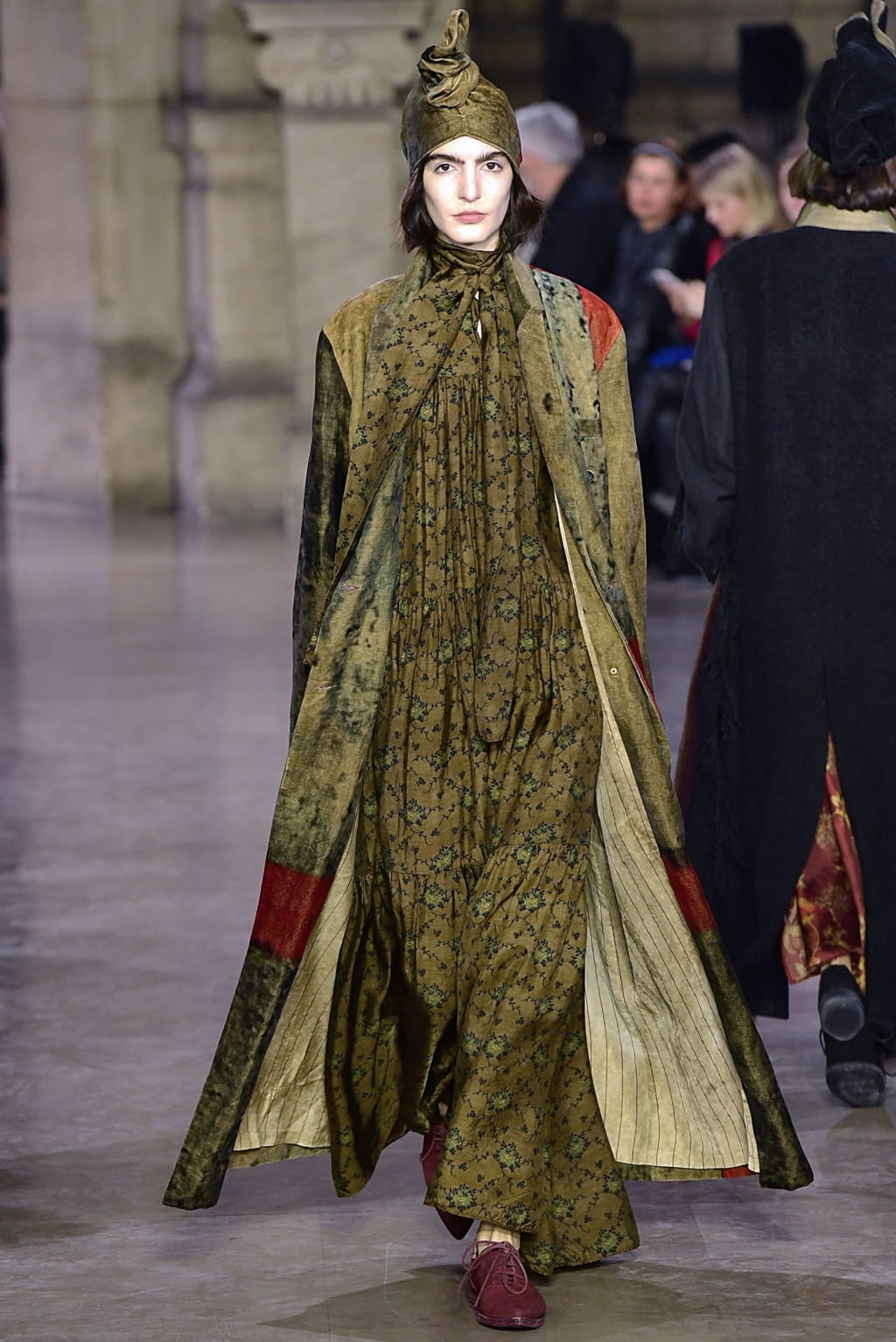 Fashion Week Paris Fall/Winter 2019 look 35 from the Uma Wang collection 女装