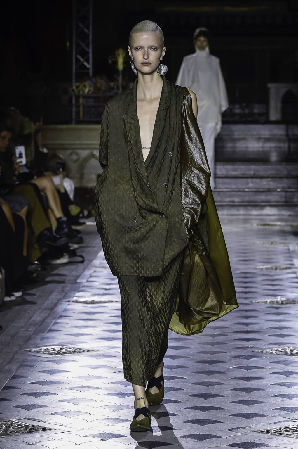 Fashion Week Paris Spring/Summer 2020 look 4 de la collection Uma Wang womenswear