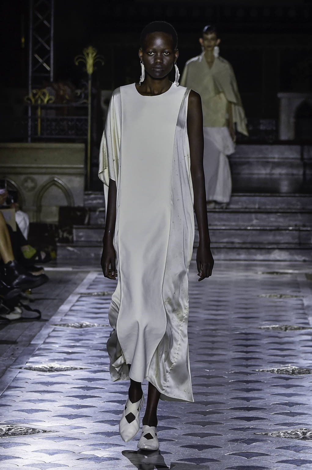 Fashion Week Paris Spring/Summer 2020 look 6 from the Uma Wang collection 女装