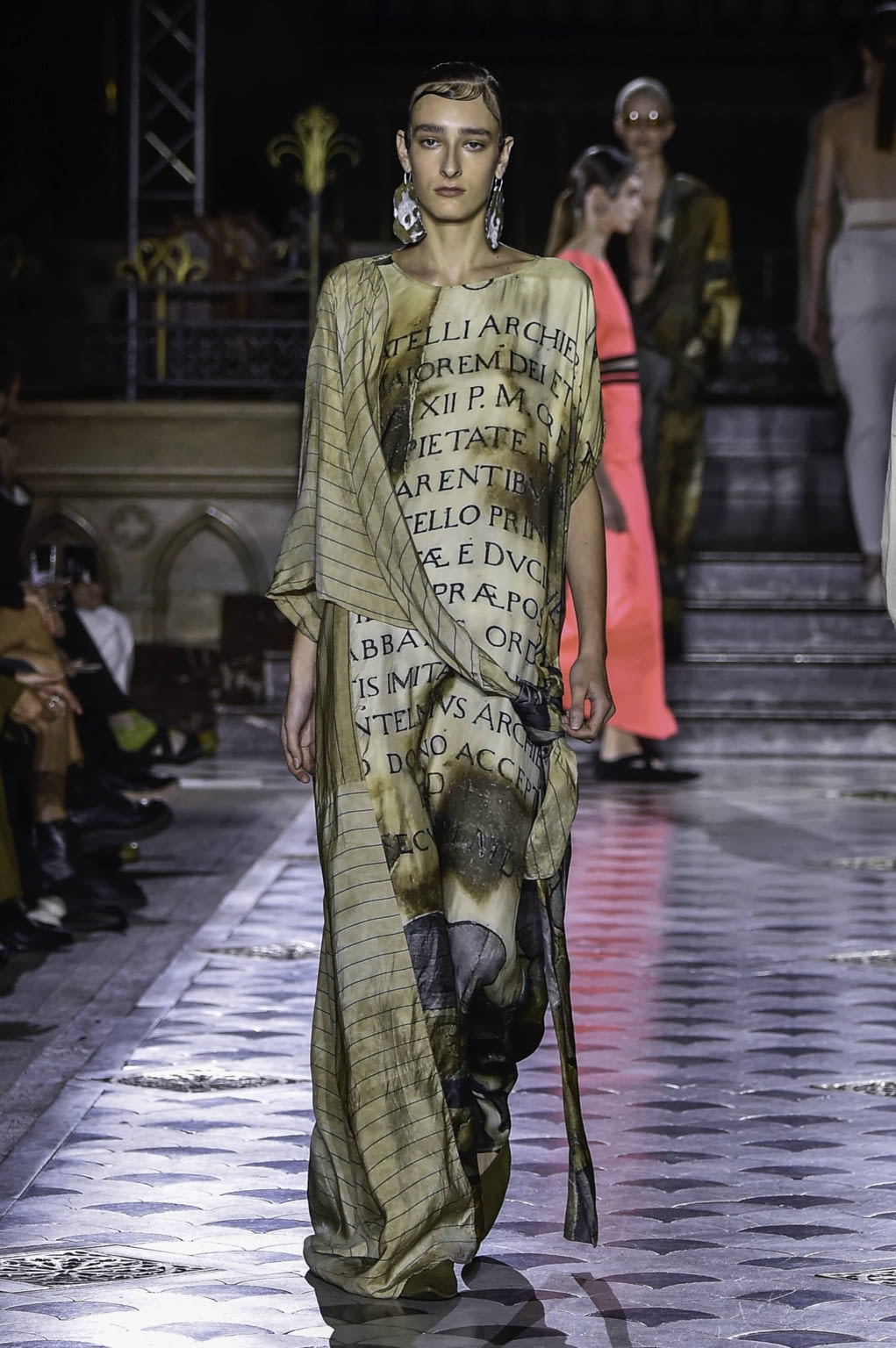 Fashion Week Paris Spring/Summer 2020 look 24 de la collection Uma Wang womenswear