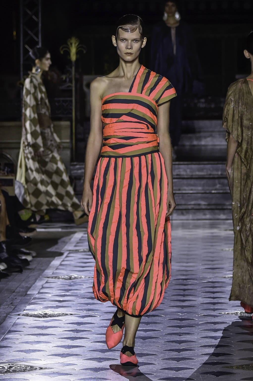 Fashion Week Paris Spring/Summer 2020 look 33 de la collection Uma Wang womenswear