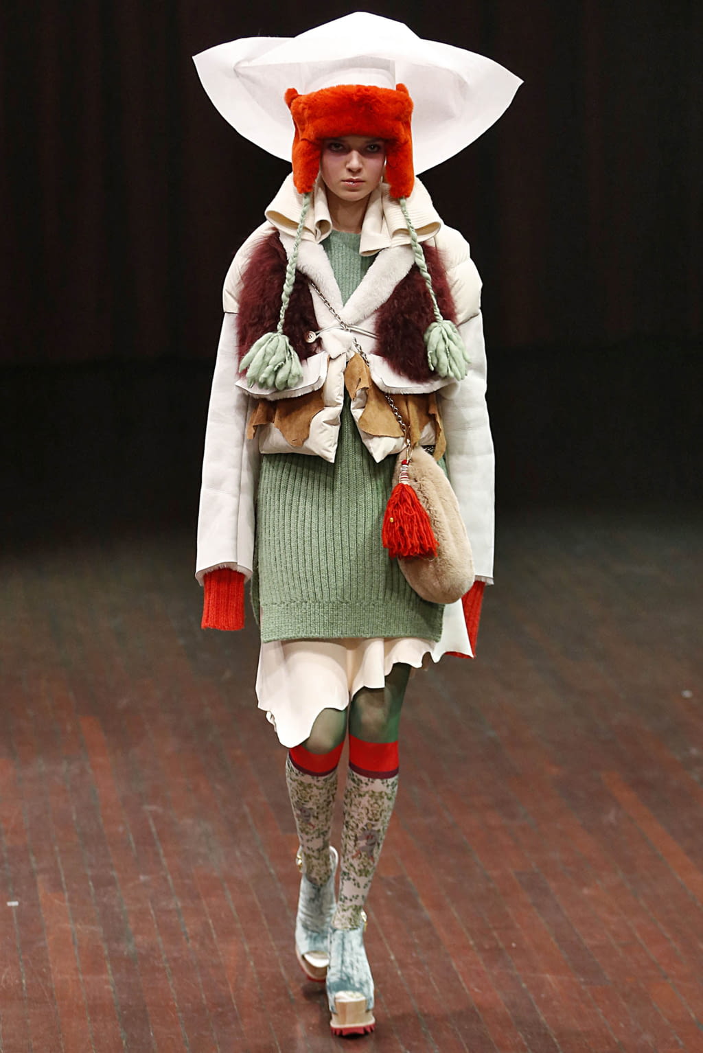 Fashion Week Paris Fall/Winter 2017 look 31 from the Undercover collection womenswear