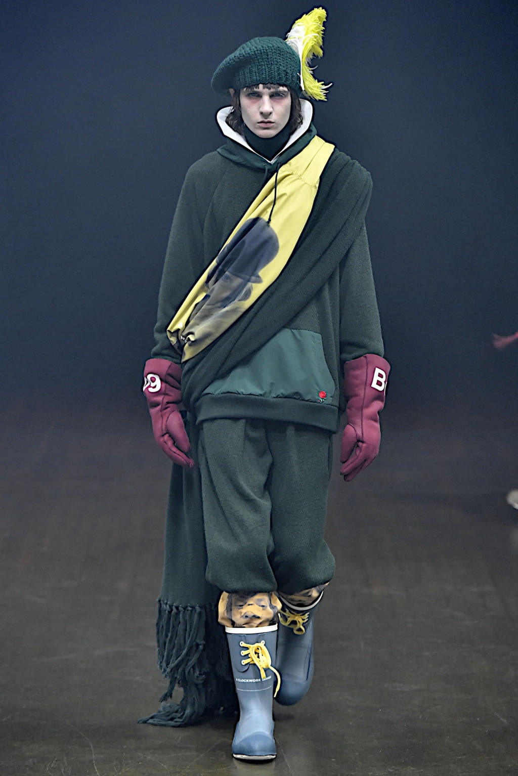 Fashion Week Paris Fall/Winter 2019 look 5 from the Undercover collection 男装