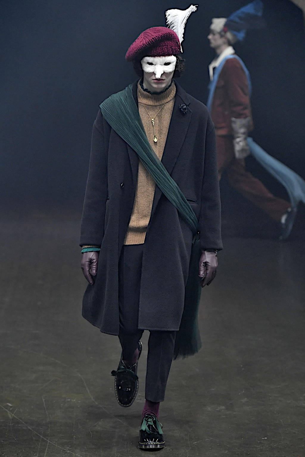 Fashion Week Paris Fall/Winter 2019 look 13 from the Undercover collection menswear