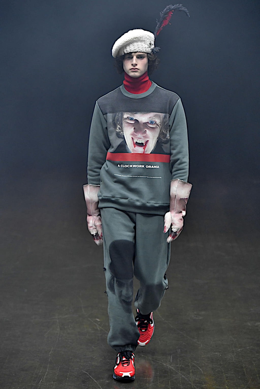 Fashion Week Paris Fall/Winter 2019 look 20 from the Undercover collection 男装
