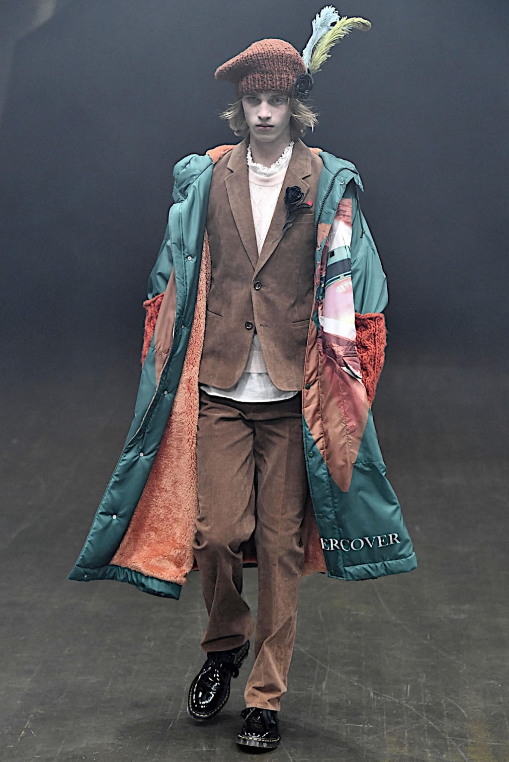 Fashion Week Paris Fall/Winter 2019 look 49 from the Undercover collection 男装