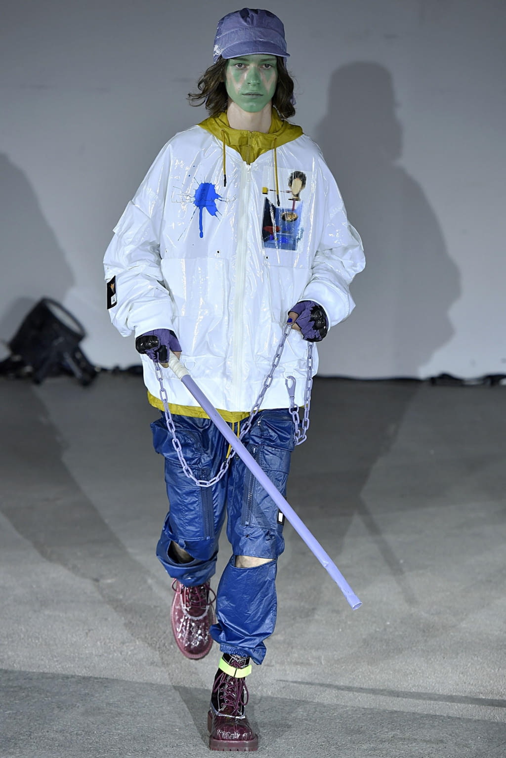 Fashion Week Paris Spring/Summer 2019 look 23 from the Undercover collection 男装