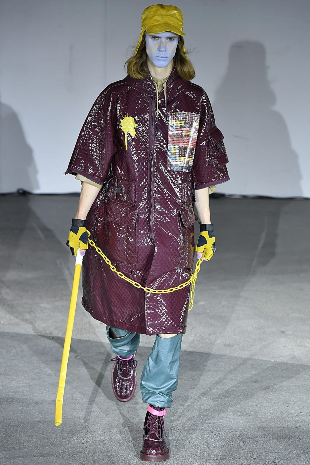 Fashion Week Paris Spring/Summer 2019 look 20 from the Undercover collection 男装