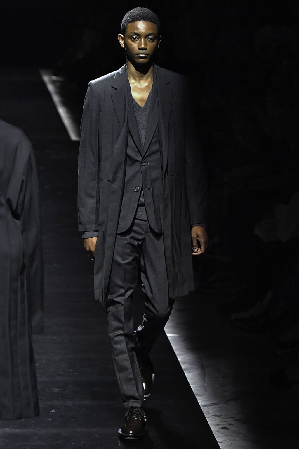 Fashion Week Paris Spring/Summer 2020 look 29 from the Undercover collection 男装