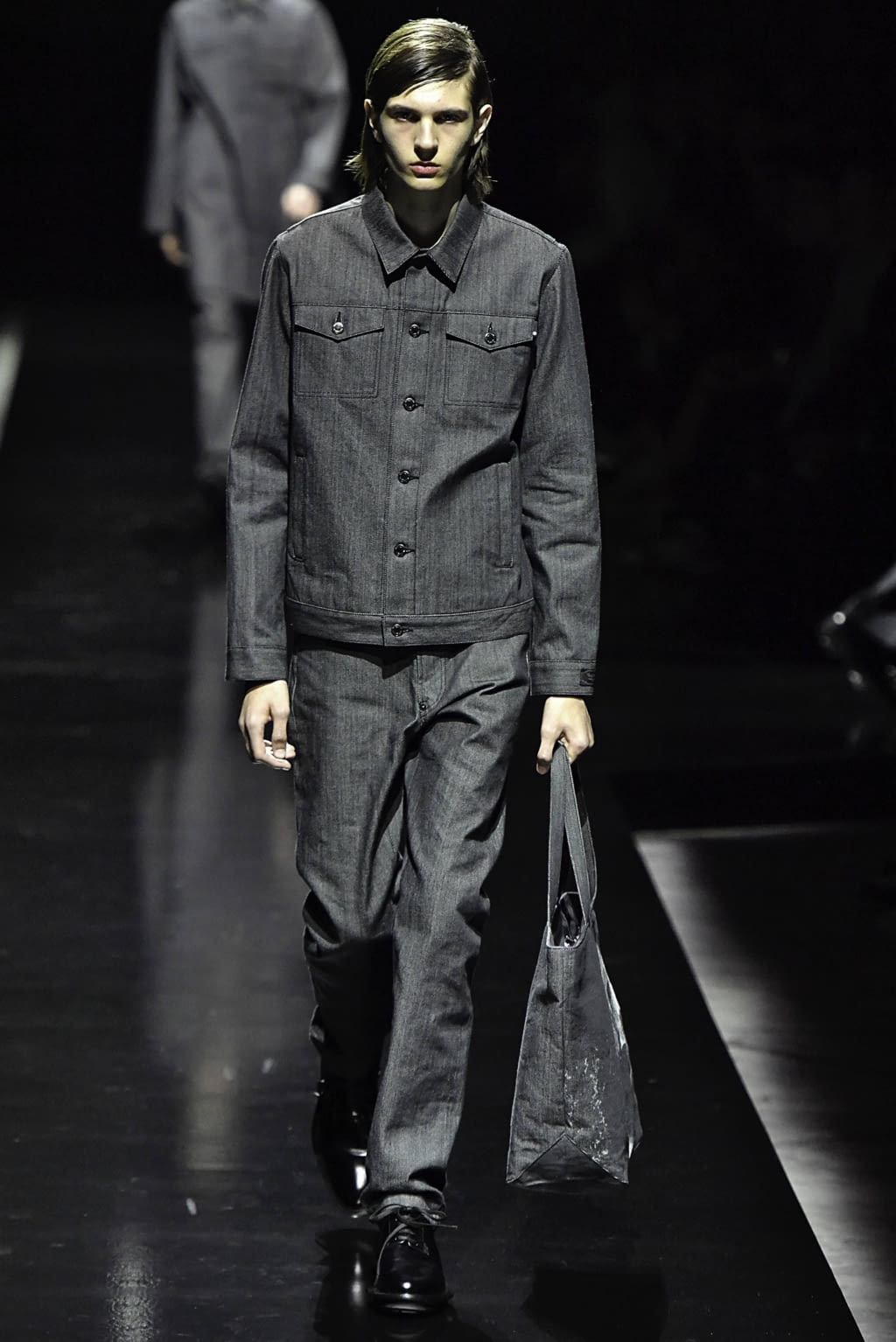 Fashion Week Paris Spring/Summer 2020 look 46 from the Undercover collection 男装