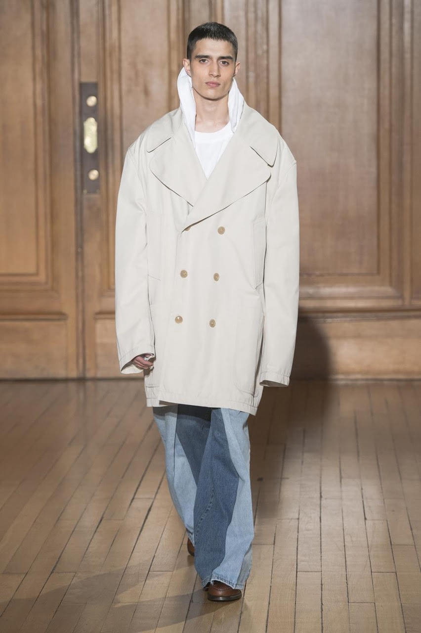 Fashion Week Paris Fall/Winter 2018 look 9 from the Hed Mayner collection menswear