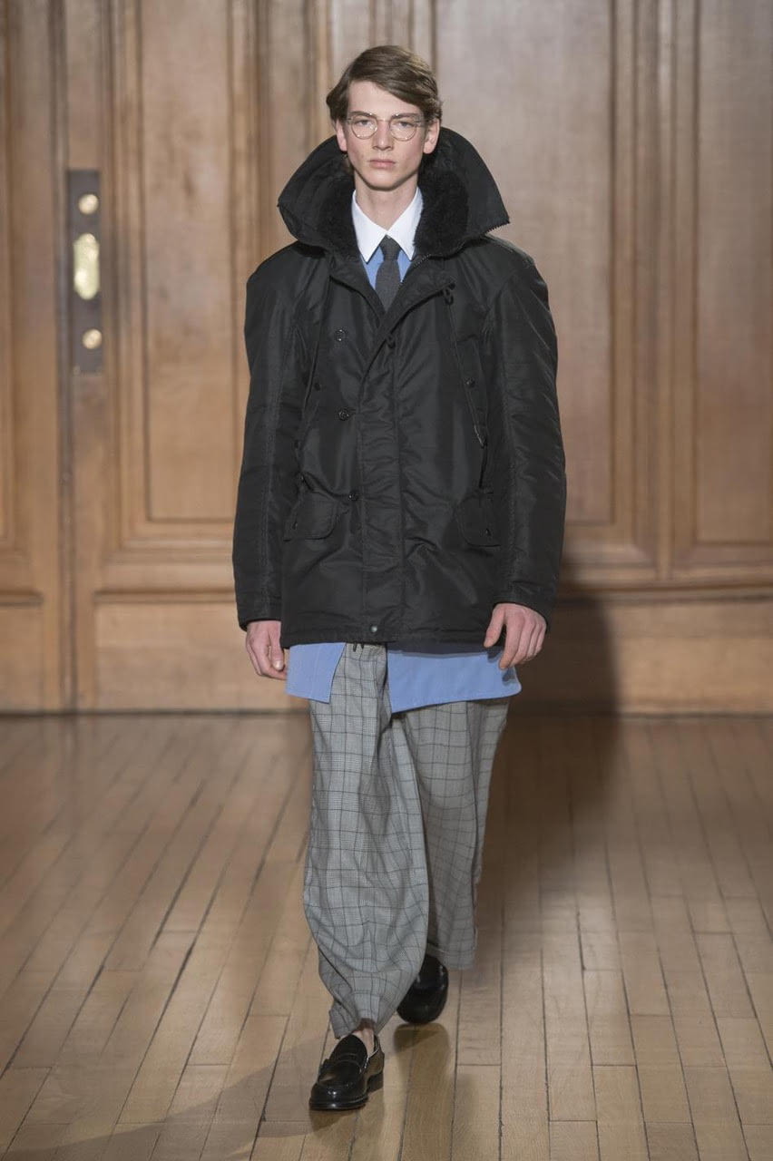Fashion Week Paris Fall/Winter 2018 look 2 from the Hed Mayner collection 男装