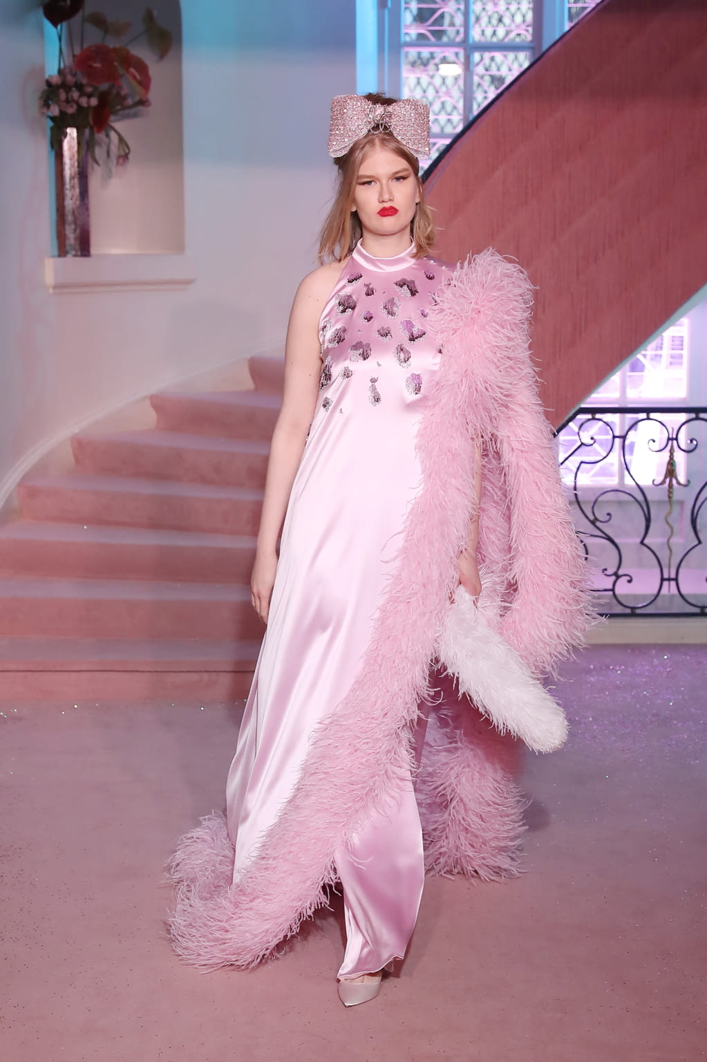 Fashion Week Paris Spring/Summer 2020 look 25 de la collection Ulyana Sergeenko couture