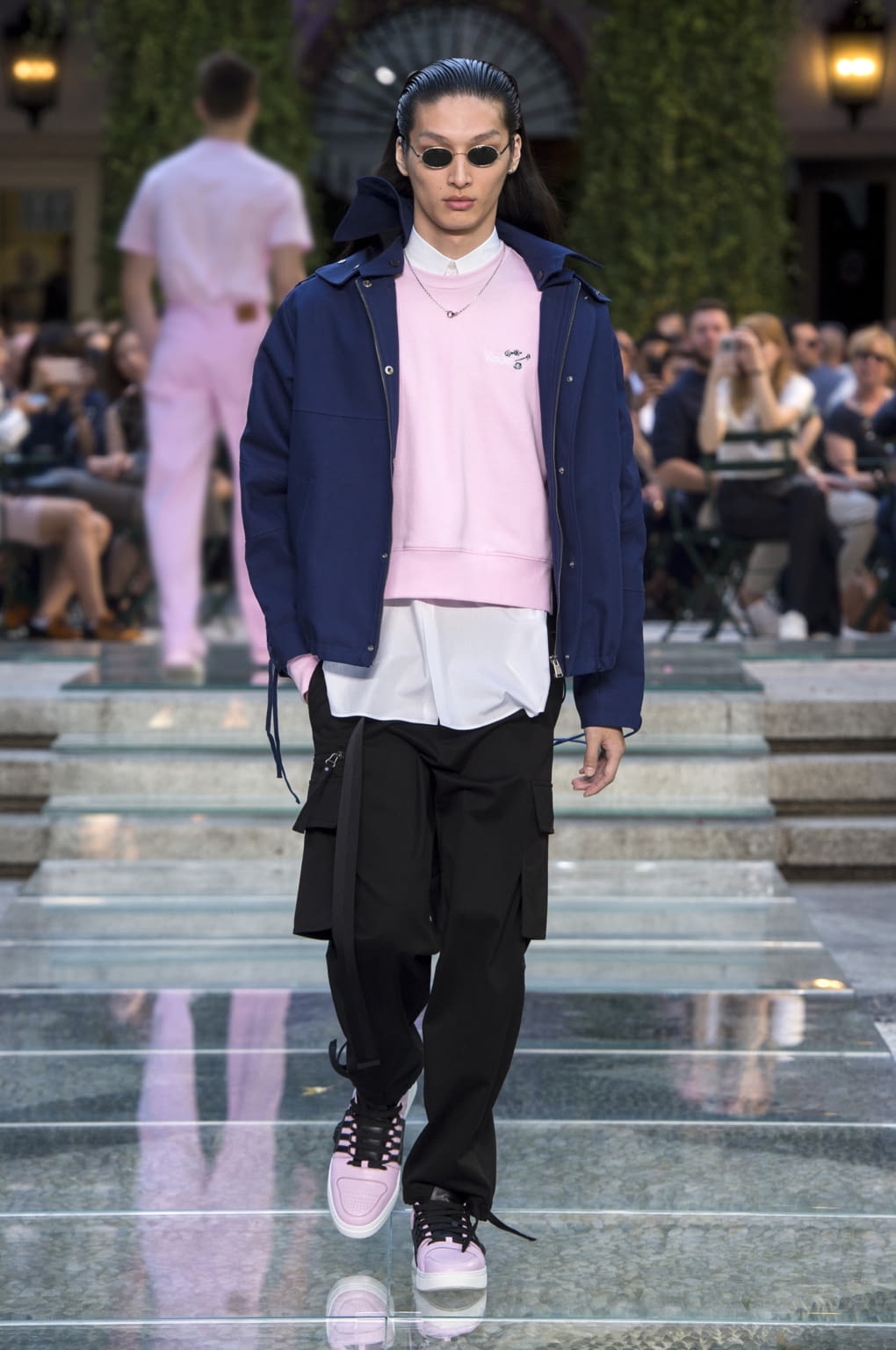 Fashion Week Milan Spring/Summer 2018 look 22 de la collection Versace menswear