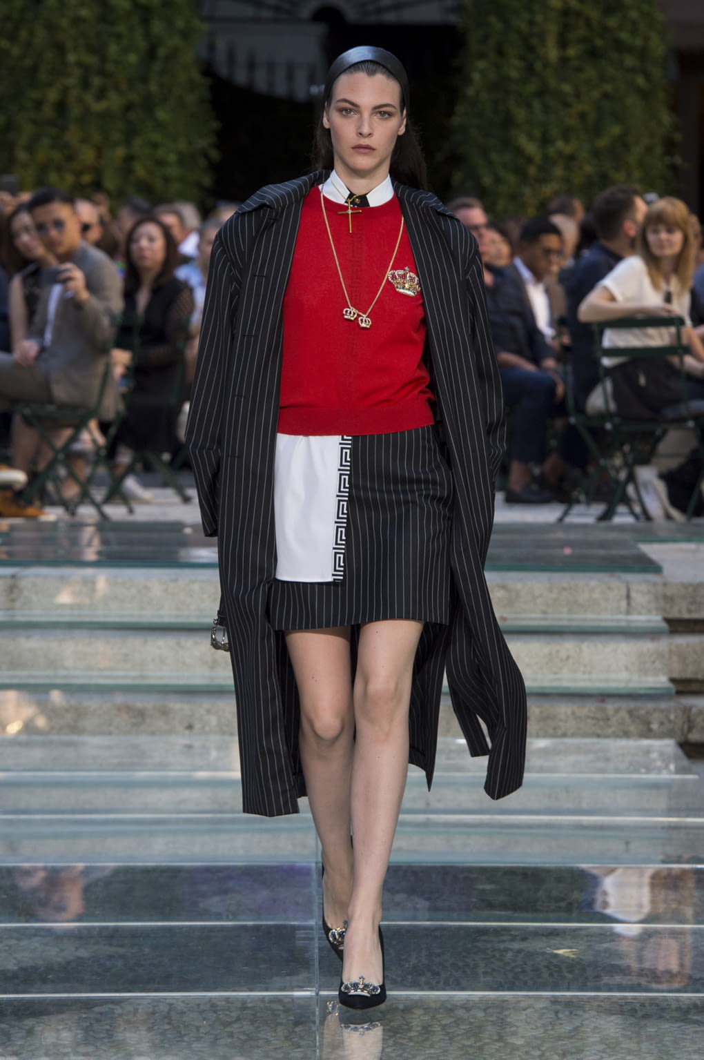 Fashion Week Milan Spring/Summer 2018 look 3 de la collection Versace menswear