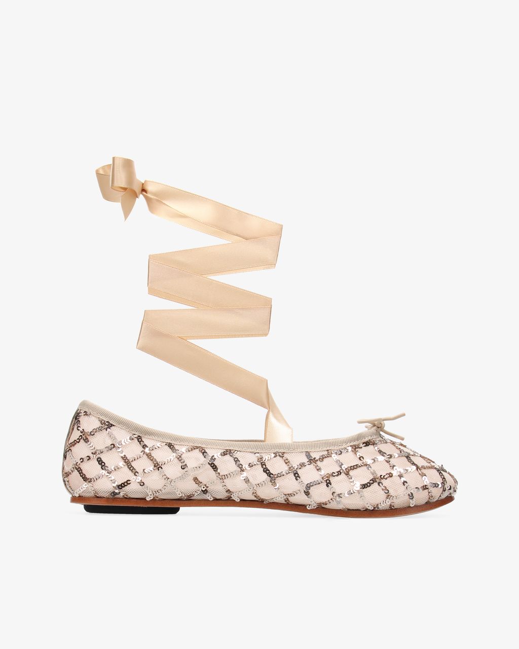 Fashion Week Paris Spring/Summer 2025 look 24 from the Repetto collection womenswear accessories