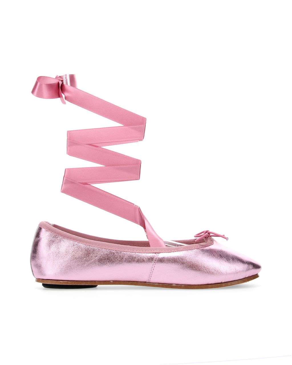 Fashion Week Paris Spring/Summer 2025 look 44 from the Repetto collection womenswear accessories