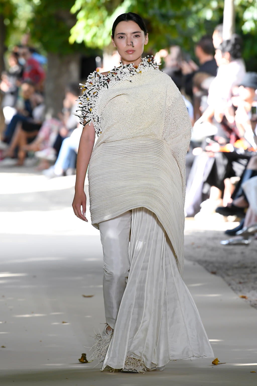 Fashion Week Paris Fall/Winter 2021 look 6 de la collection Vaishali S couture