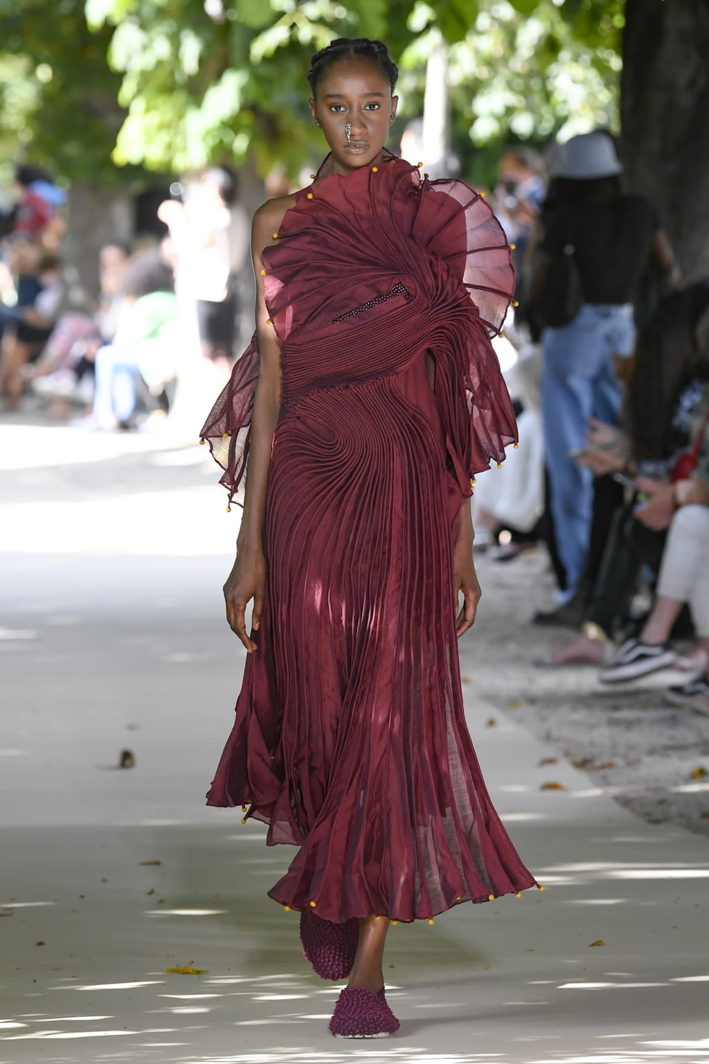 Fashion Week Paris Fall/Winter 2021 look 11 from the Vaishali S collection couture