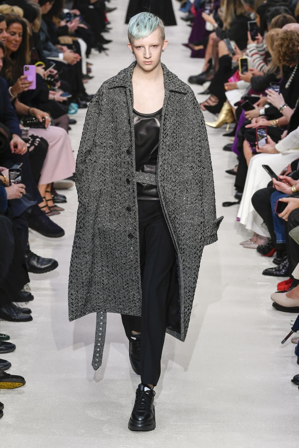 Fashion Week Paris Fall/Winter 2020 look 56 de la collection Valentino womenswear